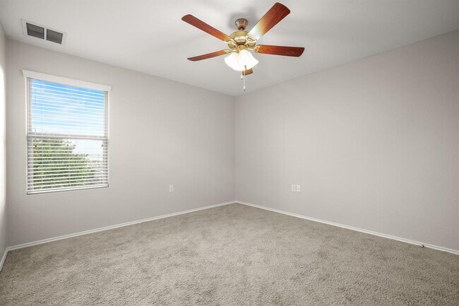 Building Photo - 7120 Razors Edge Dr