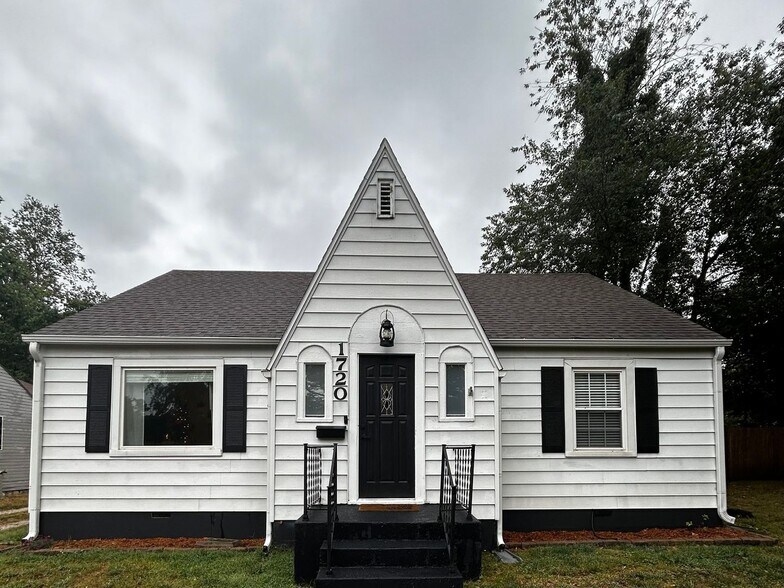 Primary Photo - 1720 S Garrison Ave