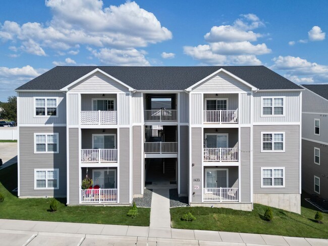 Building Photo - PARKWEST