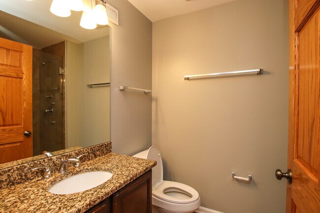 Building Photo - 3545 N Pulaski Rd