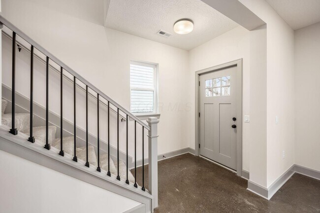 Building Photo - 90 N Princeton Ave