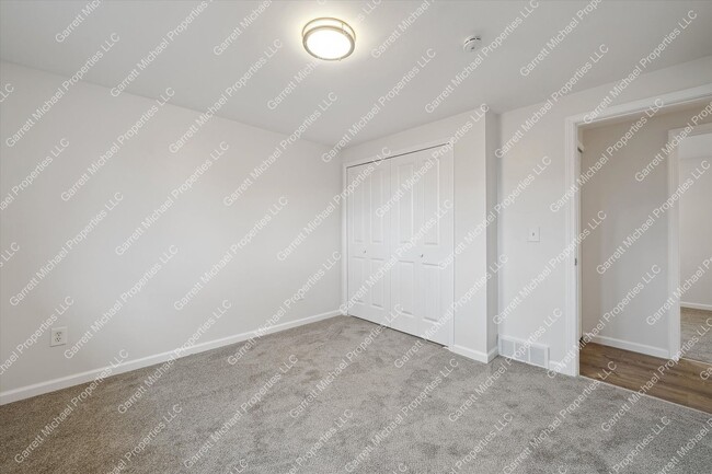 Building Photo - Fully Remodeled 4-Bedroom Home in Desirable Neighborhood in Pontiac for Rent!