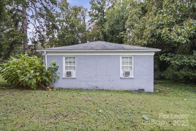 Building Photo - 2621 Druid Hls Wy