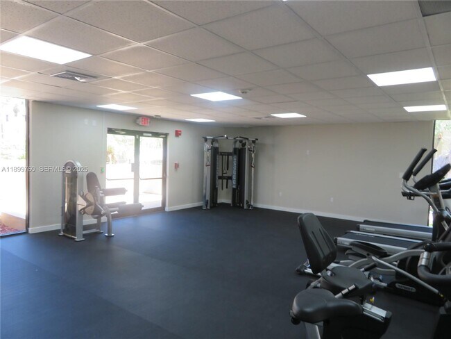 Building Photo - 8075 SW 107th Ave