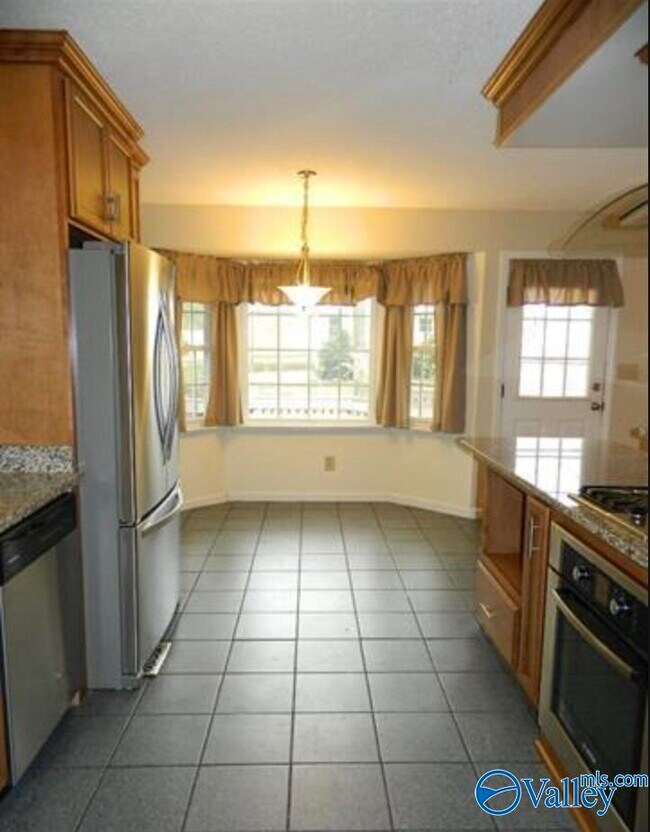 Building Photo - 13017 Coys Dr SE
