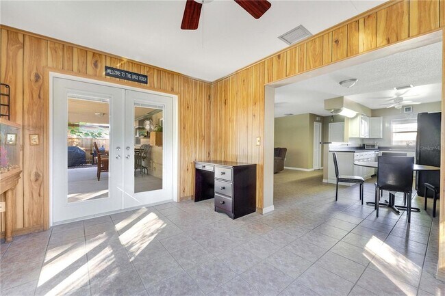 Building Photo - 5220 Forzley St