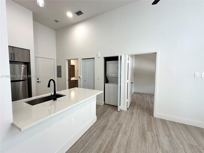 Building Photo - 18412 Homestead Ave