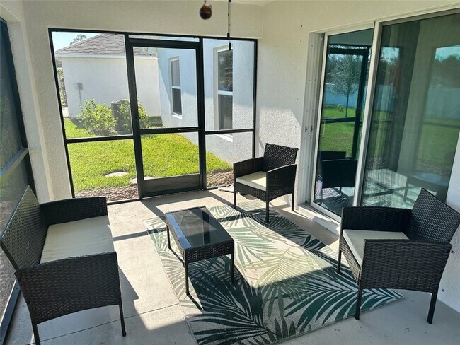 Building Photo - 1099 Dania Cir