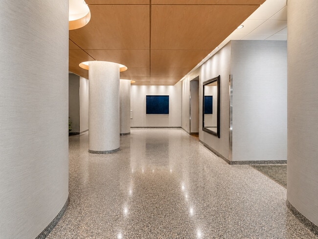 Building Photo - 405 N Wabash Ave