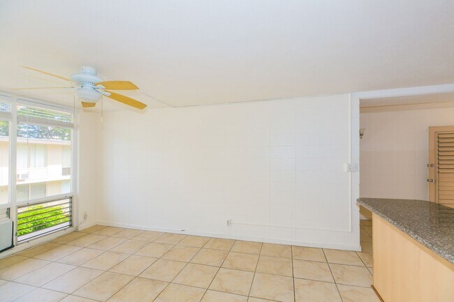Building Photo - Bishop Manor Unit 22