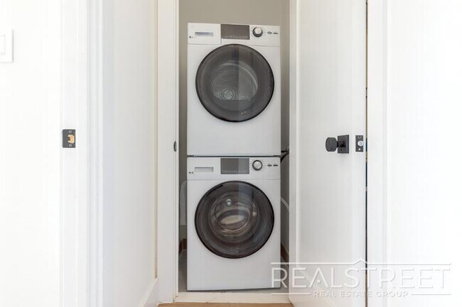 Building Photo - Brand New Residences with Modern Finishes in Prime Bed-Stuy