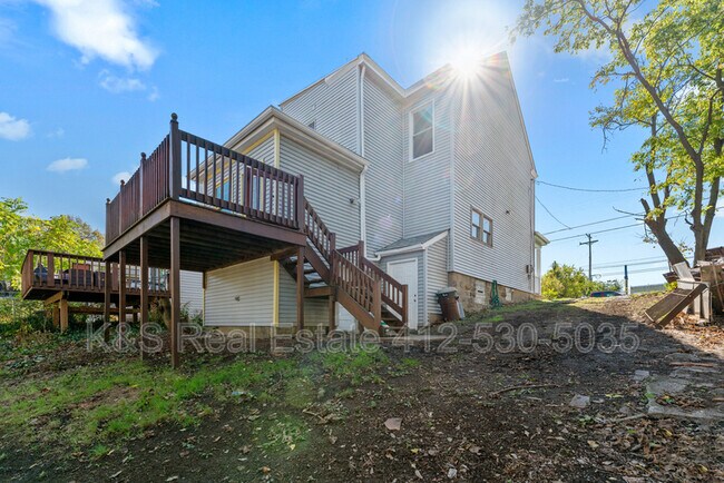 Building Photo - 1043 Mt Oliver St