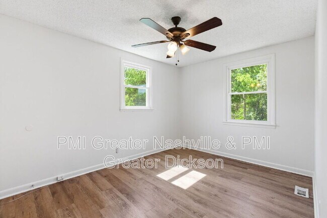 Building Photo - 704 McPherson Dr