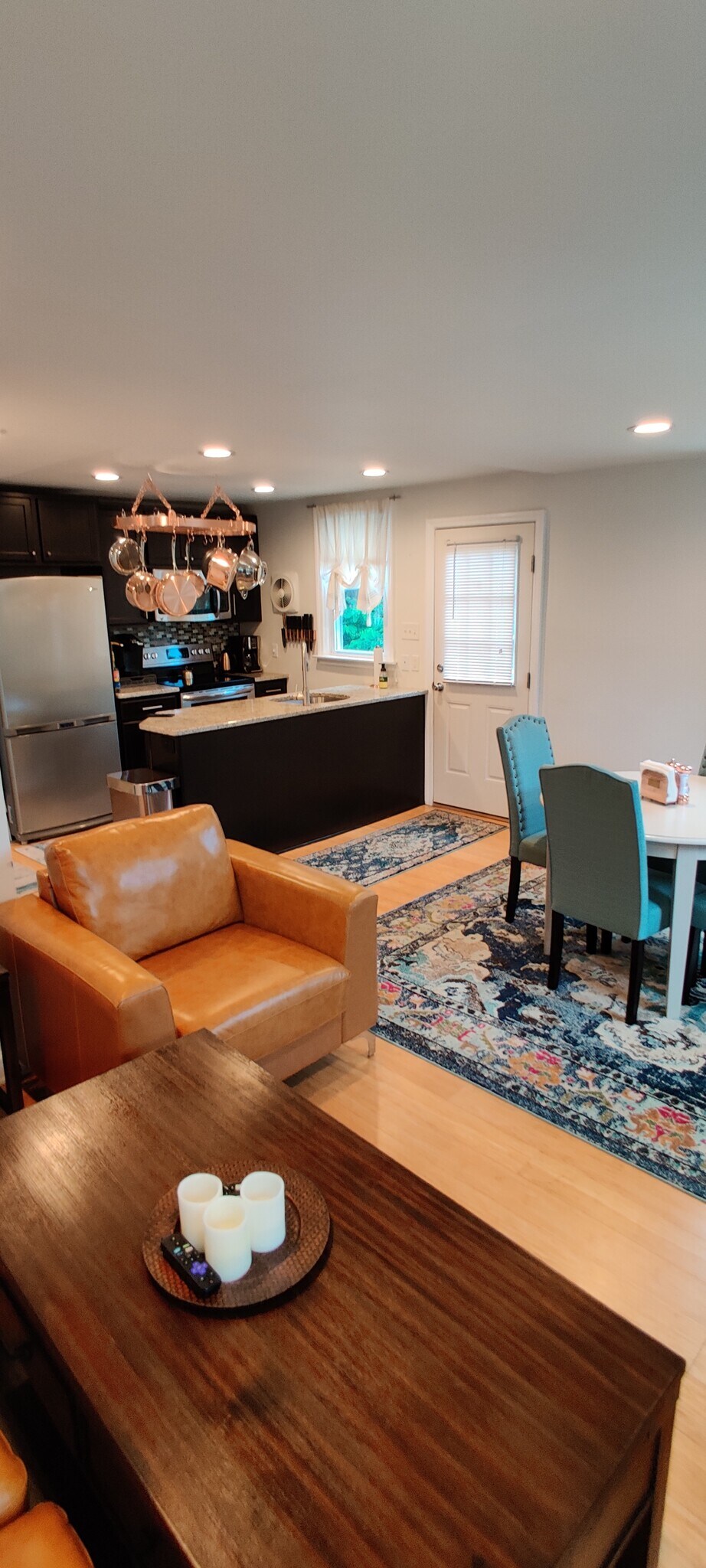 Building Photo - 278 Valley View Road