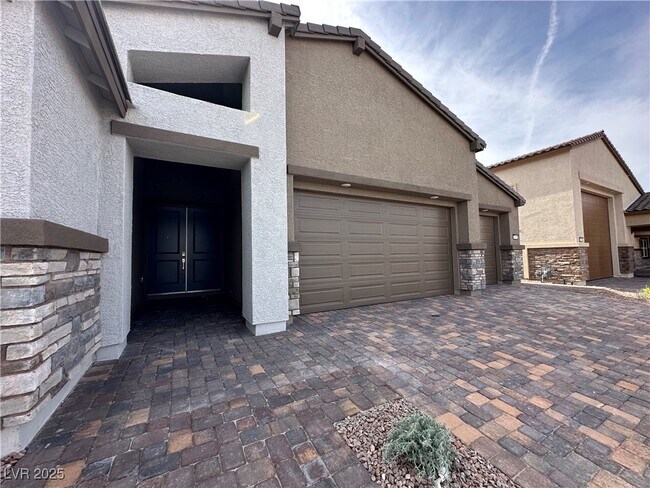Building Photo - 3495 Lamberto Clf Wy