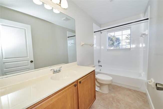 Building Photo - 23903 Sardinia Dr