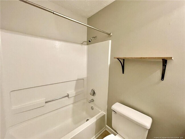 Building Photo - 6928 Bostick Dr