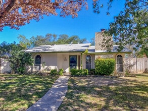 Building Photo - 2149 Lotus Blossom St