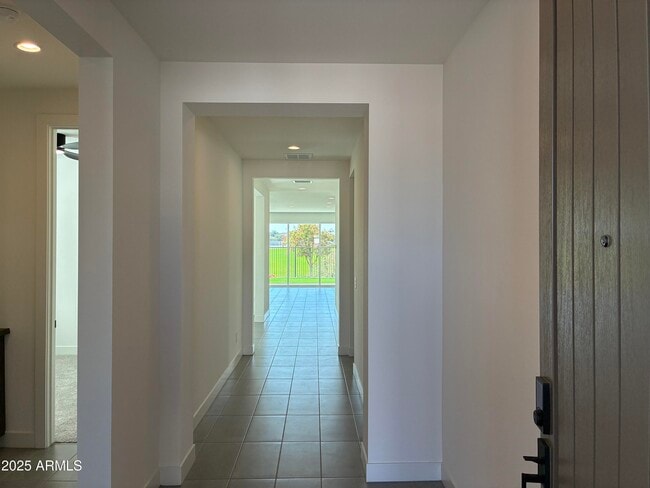 Building Photo - 10862 N Brownsville Ln