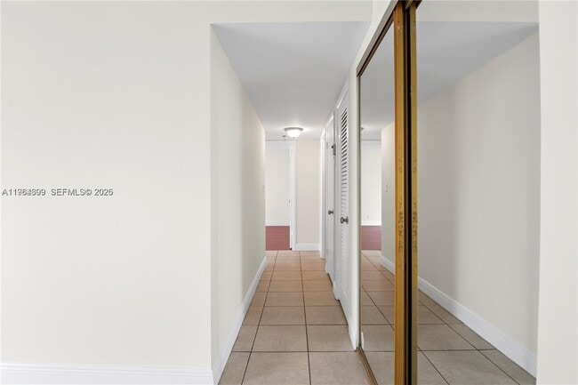 Building Photo - 16740 NE 9th Ave