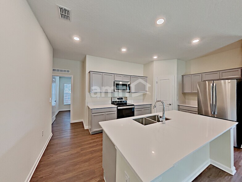 Building Photo - 4341 Seven Canyons Dr