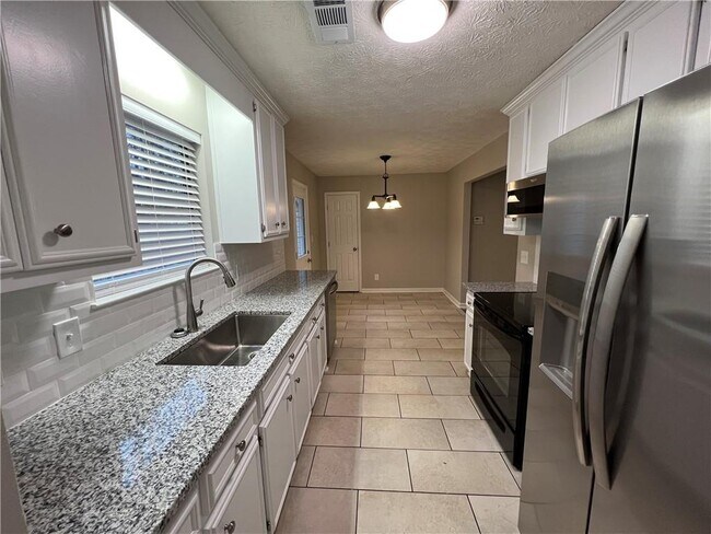 Building Photo - 6590 A C Smith Rd