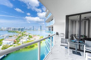 Building Photo - 4000 Island Blvd