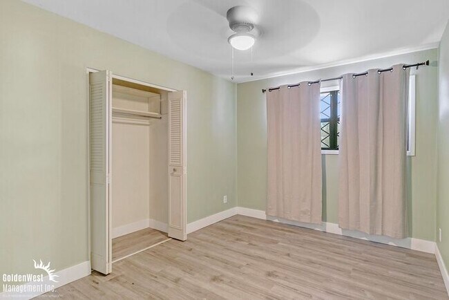 Building Photo - Modern 3Bdm 2Ba Meets Classic Charm with Pool