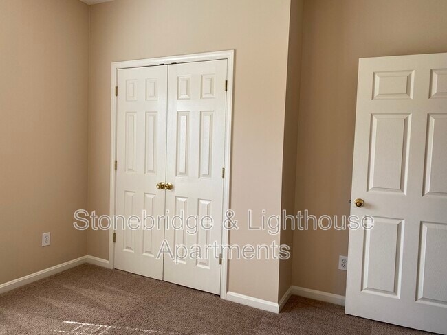 Building Photo - 1104 Lighthouse Dr