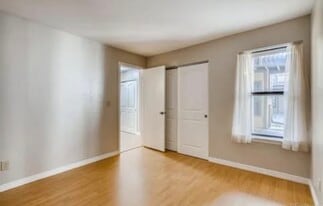 Building Photo - 225 E 8th Ave