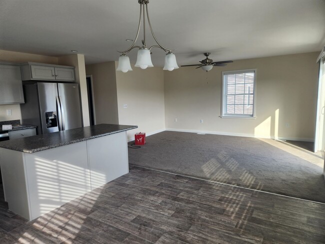 Building Photo - 30 Ivan Dr