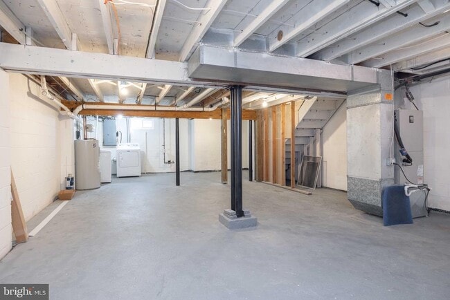 Building Photo - 3206 Emerald Pl