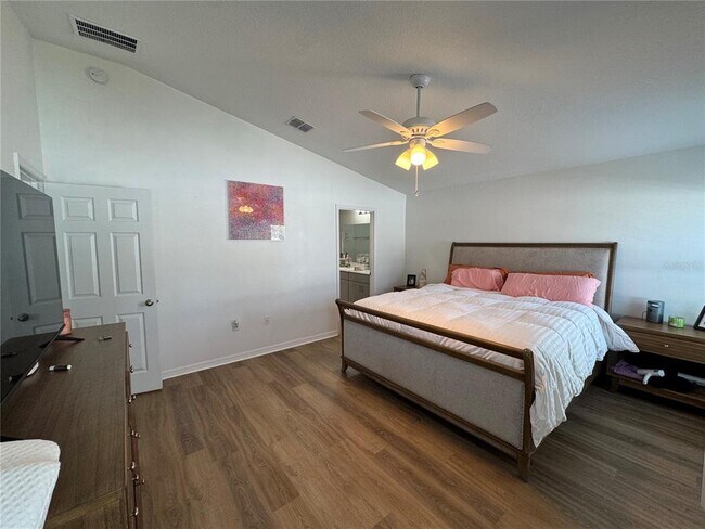 Building Photo - 12870 French Market Dr