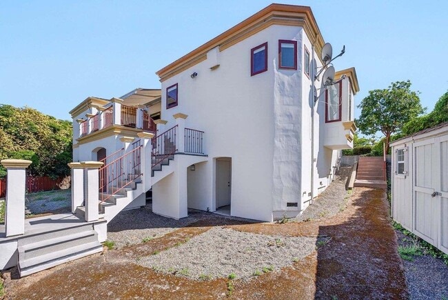 Building Photo - 41 S Circle Dr