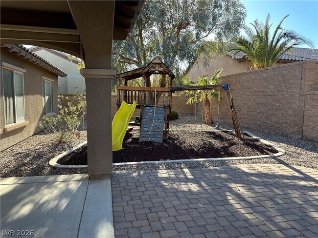 Building Photo - 3418 Singer Ln