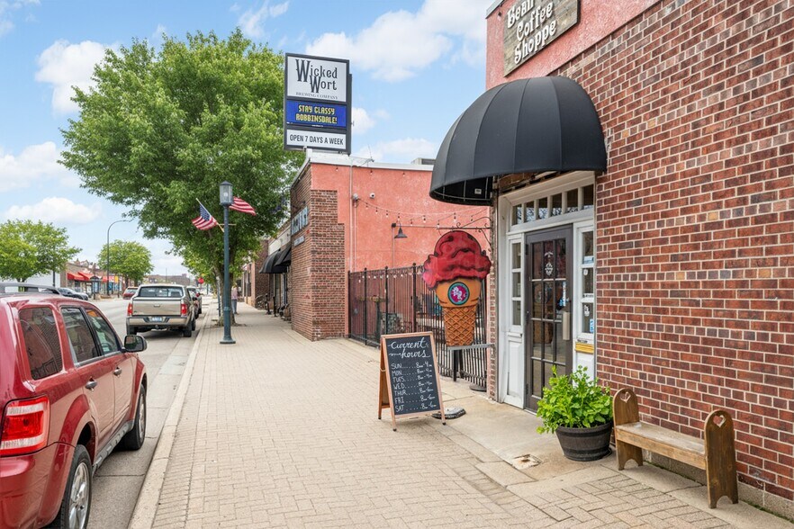 Building Photo - 3744 Perry Ave N