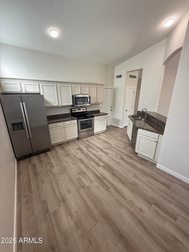 Building Photo - 3440 E Southern Ave