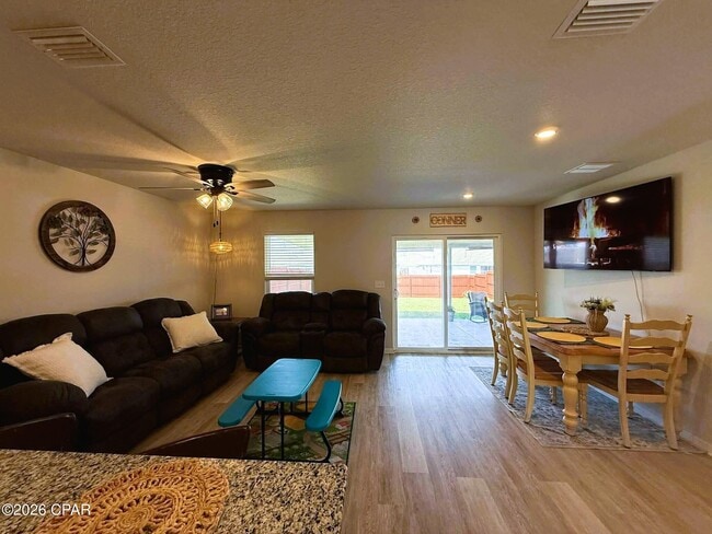 Building Photo - 5545 Lexa Ln