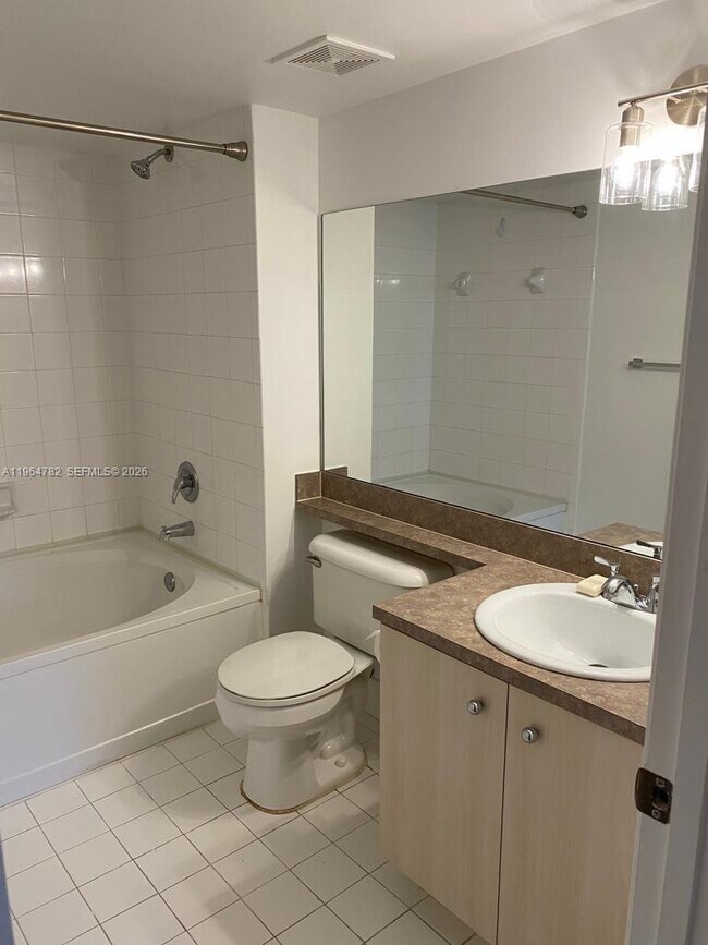 Building Photo - 631 SW 111th Ln