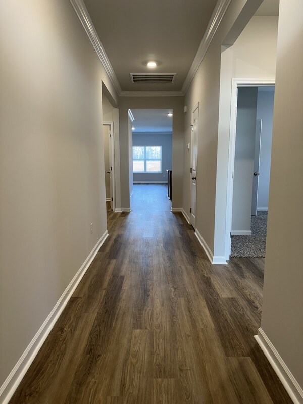 Building Photo - 231 Antler Ridge Dr