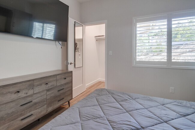 Building Photo - 4314 Nabal Dr