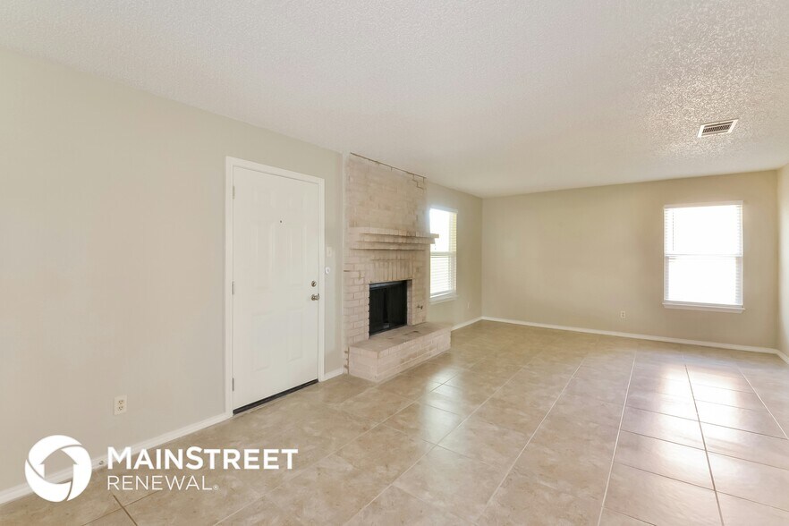 Building Photo - 5635 Sunup Dr