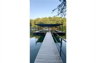 Building Photo - 5997 Warpath Rd