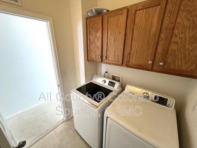 Building Photo - 8397 Hames Dr