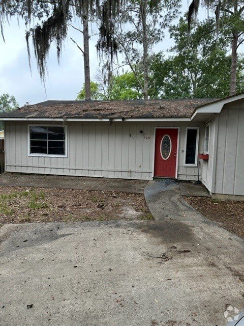 Building Photo - Duplex For Rent