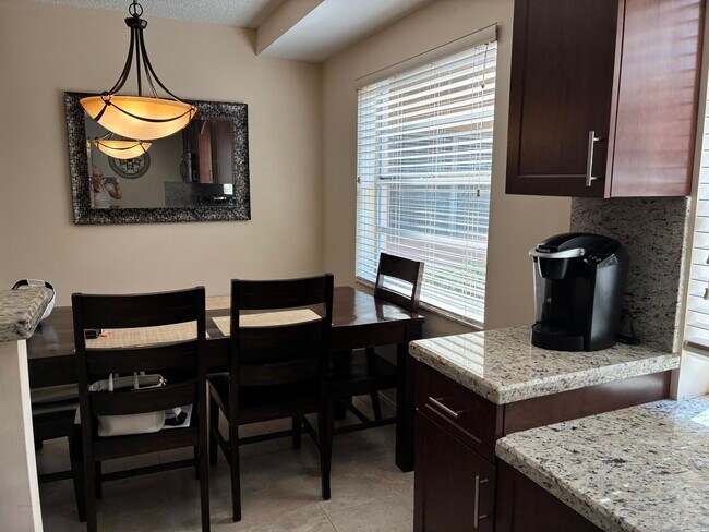 Building Photo - 489 Burgundy P