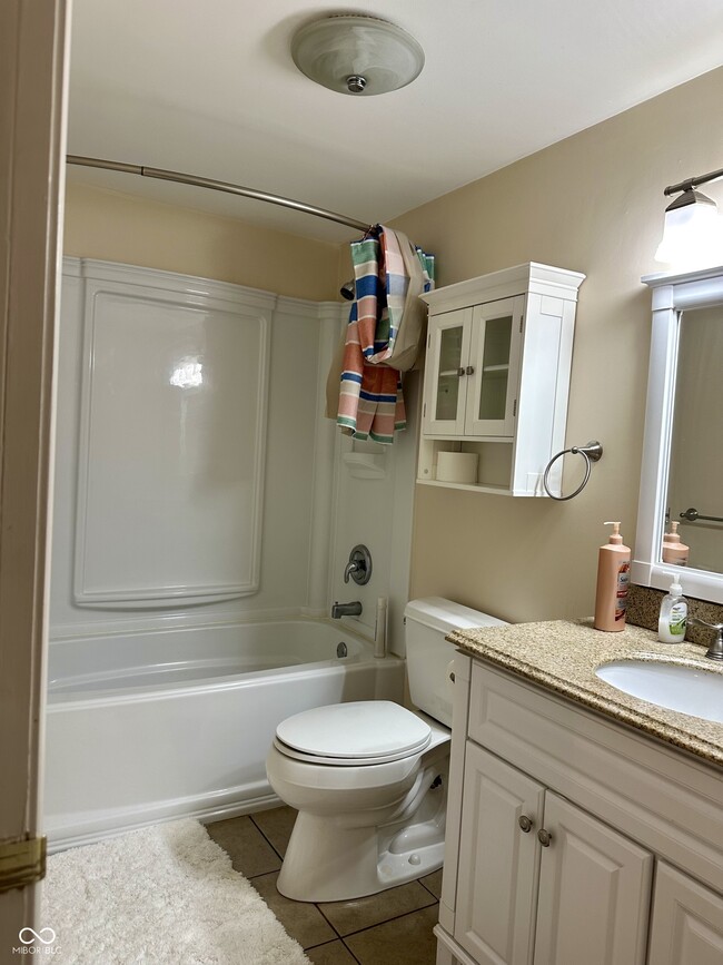 Building Photo - 14215 Charity Chase Cir