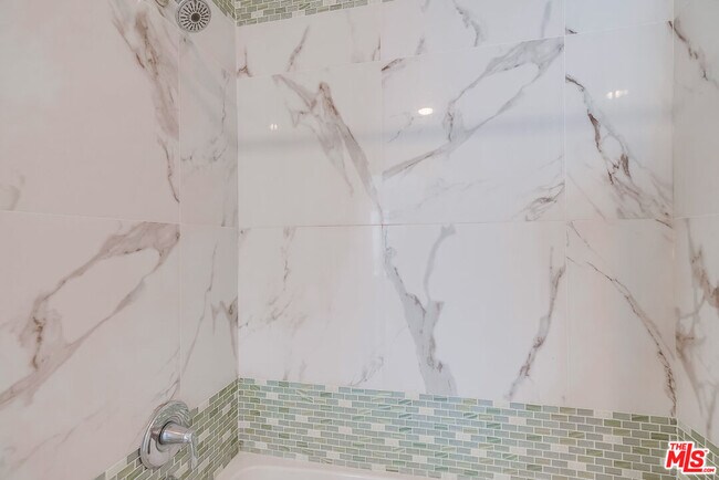 Building Photo - 2308 Schader Dr