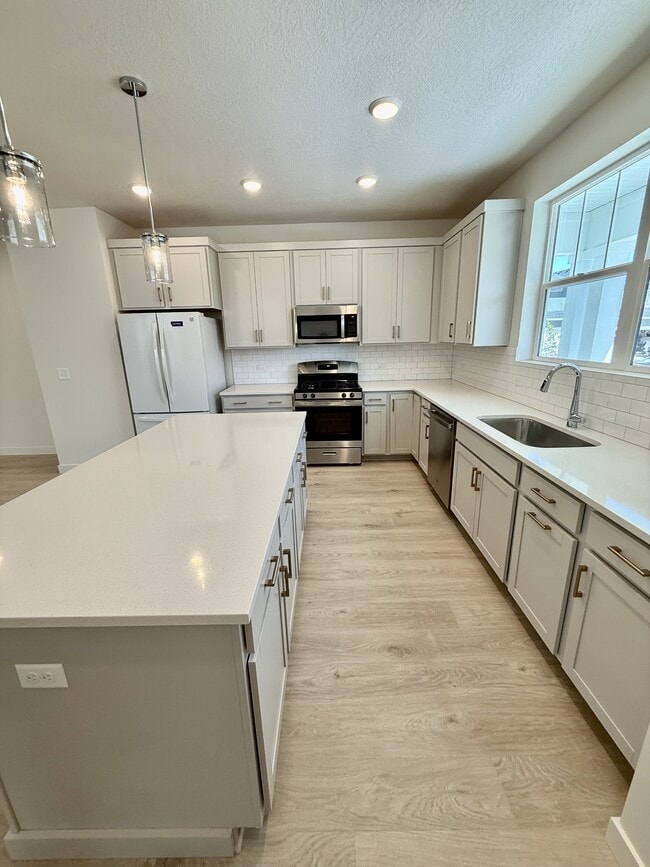 Building Photo - 4883 Coulter Ct