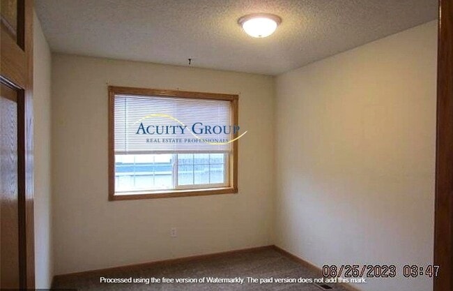 Building Photo - 2BR, 3BA Townhome for Rent